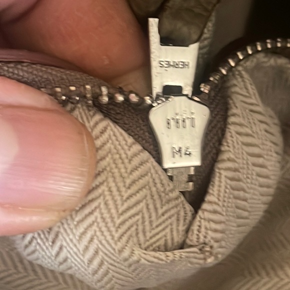 Hermes soft leather nice stench no damage gray color - Picture 13 of 13